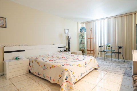 Condominio en venta en Sunny Isles Beach, Florida, 2 dormitorios, 118.45 m2 № 1187527 - foto 19