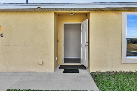 Casa en venta en LaBelle, Florida, 3 dormitorios № 1119173 - foto 5