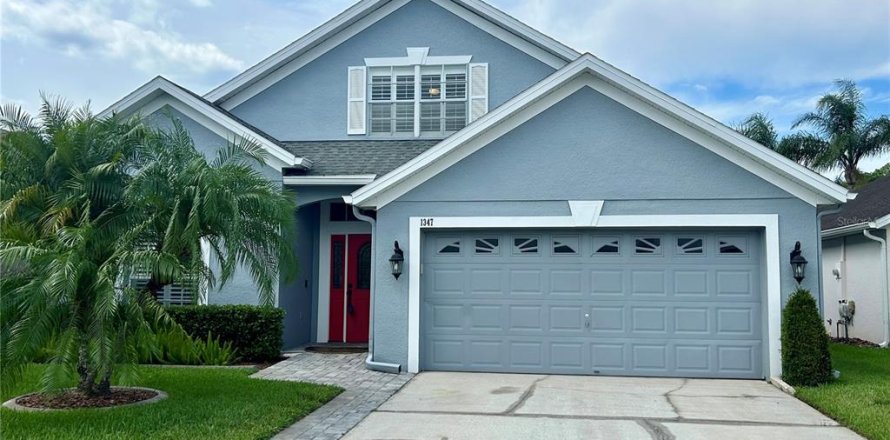 House in Orlando, Florida 4 bedrooms, 241.36 sq.m. № 1262511