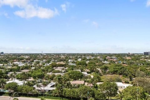 Condo in Lauderdale-by-the-Sea, Florida, 2 bedrooms  № 856075 - photo 11