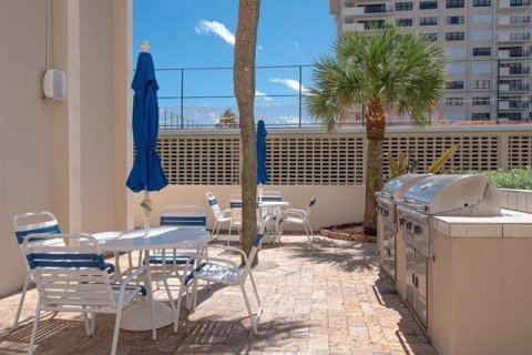 Condominio en venta en Lauderdale-by-the-Sea, Florida, 2 dormitorios, 123.56 m2 № 856075 - foto 4