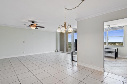 Copropriété à vendre à Lauderdale-by-the-Sea, Floride: 2 chambres, 123.56 m2 № 856075 - photo 15