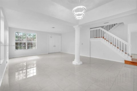 Villa ou maison à vendre à Weston, Floride: 4 chambres, 266.07 m2 № 1428447 - photo 3