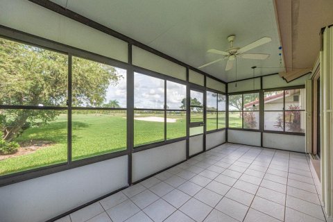 House in West Palm Beach, Florida 2 bedrooms, 178.93 sq.m. № 1161772 - photo 10