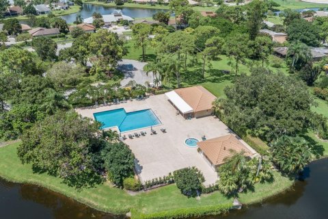 Villa ou maison à vendre à West Palm Beach, Floride: 2 chambres, 178.93 m2 № 1161772 - photo 3