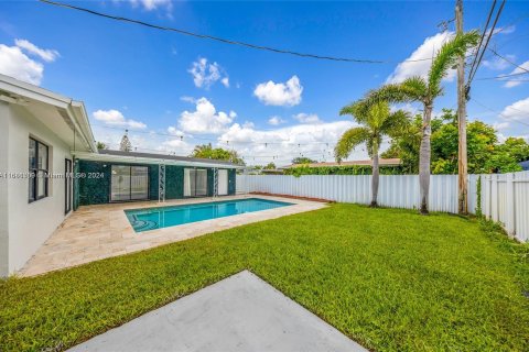 Casa en venta en Hollywood, Florida, 3 dormitorios, 93.65 m2 № 1413499 - foto 18