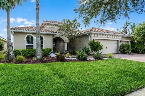 Casa en venta en Kissimmee, Florida, 3 dormitorios, 255.48 m2 № 1317706 - foto 1