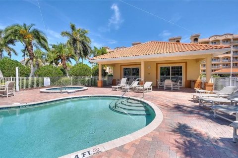 Terreno en venta en Redington Shores, Florida № 1317795 - foto 8