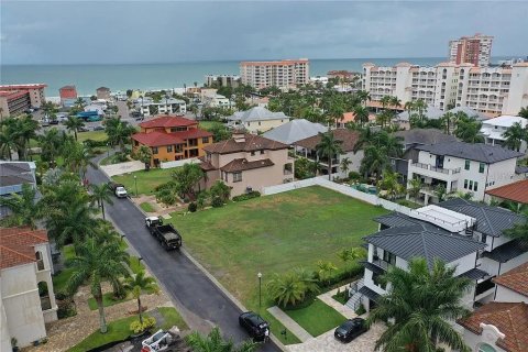 Terreno en venta en Redington Shores, Florida № 1317795 - foto 3