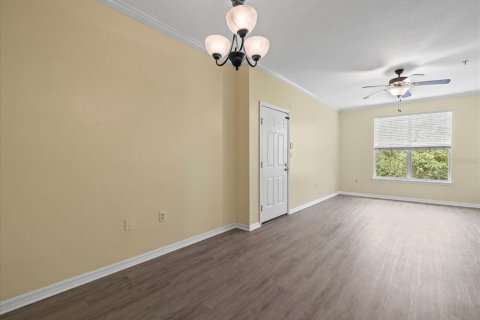 Condo in Tampa, Florida, 2 bedrooms  № 1440530 - photo 17