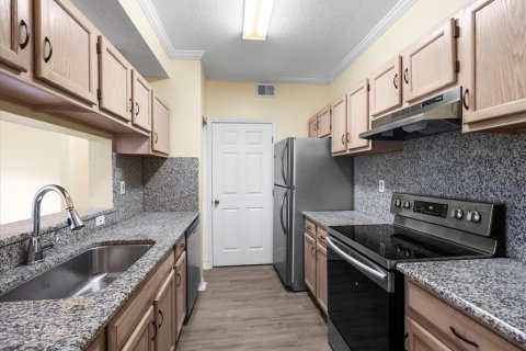 Condo in Tampa, Florida, 2 bedrooms  № 1440530 - photo 8