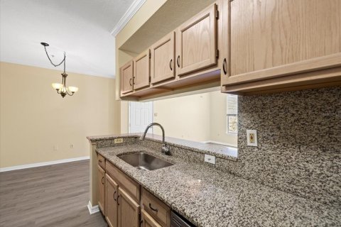 Condo in Tampa, Florida, 2 bedrooms  № 1440530 - photo 18