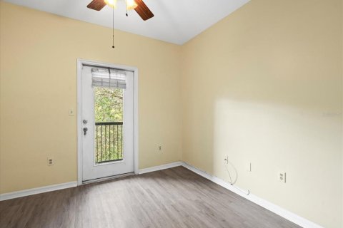 Condo in Tampa, Florida, 2 bedrooms  № 1440530 - photo 24