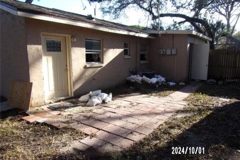 Propiedad comercial en venta en New Port Richey, Florida, 4 dormitorios, 102.56 m2 № 1390359 - foto 8