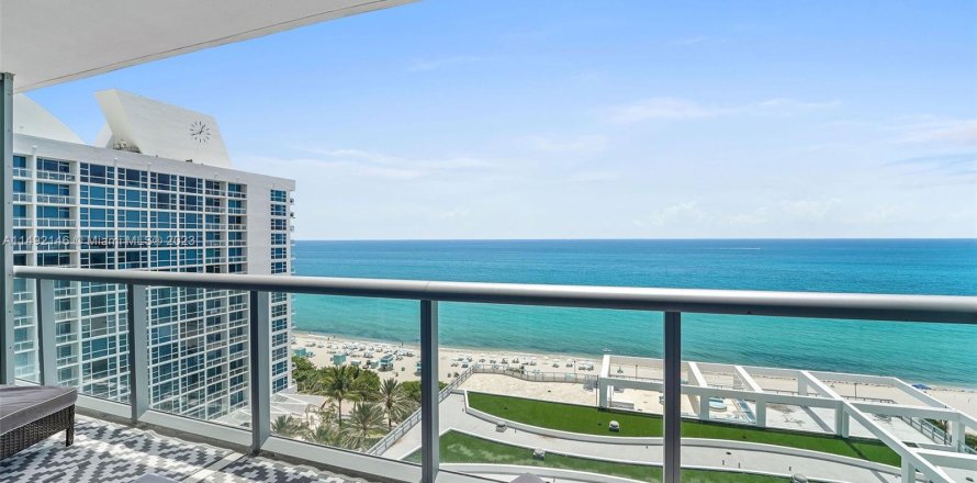 Condo in Miami Beach, Florida, 1 bedroom  № 862127