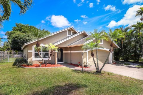 House in Jupiter, Florida 3 bedrooms, 129.97 sq.m. № 1132978 - photo 7