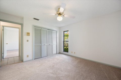 House in Wellington, Florida 3 bedrooms, 171.96 sq.m. № 1119892 - photo 4