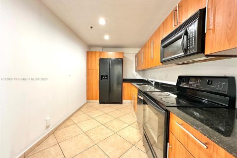 Copropriété à vendre à Hollywood, Floride: 1 chambre, 75.9 m2 № 1119369 - photo 6