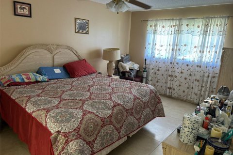 Copropriété à vendre à Lauderhill, Floride: 2 chambres, 91.04 m2 № 1281820 - photo 8