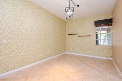 House in Tampa, Florida 5 bedrooms, 259.85 sq.m. № 1249117 - photo 7