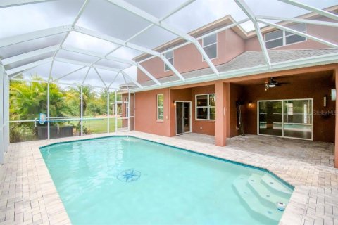 House in Tampa, Florida 5 bedrooms, 259.85 sq.m. № 1249117 - photo 20