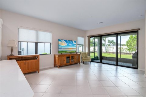 House in Naples, Florida 2 bedrooms, 145.76 sq.m. № 1156787 - photo 11