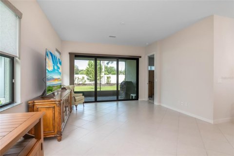 House in Naples, Florida 2 bedrooms, 145.76 sq.m. № 1156787 - photo 12