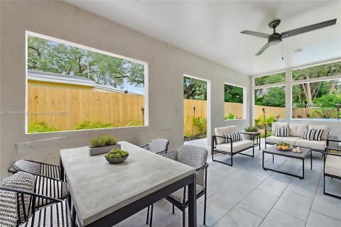 Casa en venta en Fort Lauderdale, Florida, 4 dormitorios № 1345417 - foto 19