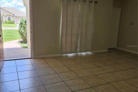 House in Kissimmee, Florida 3 bedrooms, 125.98 sq.m. № 1307227 - photo 8