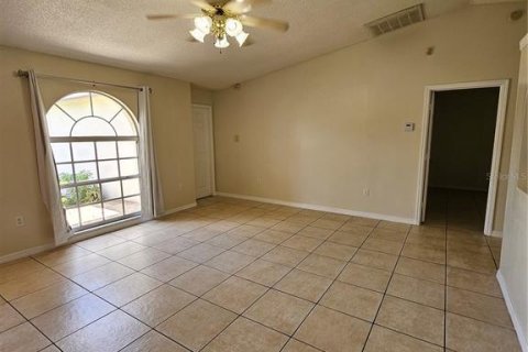 Casa en venta en Kissimmee, Florida, 3 dormitorios, 125.98 m2 № 1307227 - foto 12