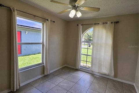 Villa ou maison à vendre à Kissimmee, Floride: 3 chambres, 125.98 m2 № 1307227 - photo 15