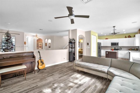 Casa en venta en Lake Worth, Florida, 5 dormitorios, 260.96 m2 № 910872 - foto 9