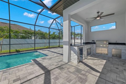 Villa ou maison à vendre à Cape Coral, Floride: 3 chambres, 186.73 m2 № 591091 - photo 28