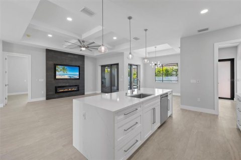 Casa en venta en Cape Coral, Florida, 3 dormitorios, 186.73 m2 № 591091 - foto 6