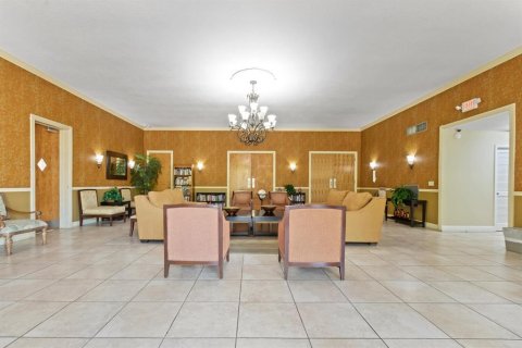 Condominio en venta en Palm Springs, Florida, 1 dormitorio, 73.39 m2 № 678926 - foto 22