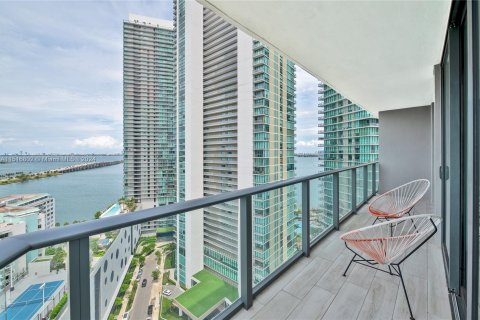 Condominio en alquiler en Miami, Florida, 3 dormitorios, 103.12 m2 № 956246 - foto 1