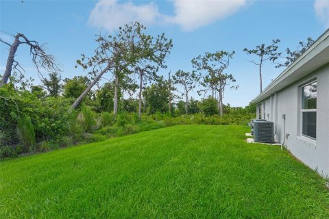 Immobilier commercial à vendre à Englewood, Floride: 8 chambres, 194.72 m2 № 1273285 - photo 23