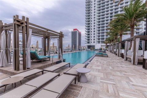 Copropriété à vendre à Hollywood, Floride: 2 chambres, 97.92 m2 № 1233120 - photo 30