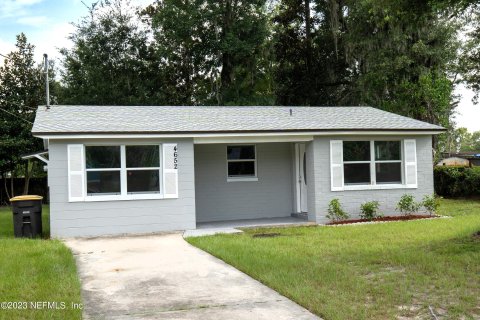 House in Jacksonville, Florida 3 bedrooms, 127.09 sq.m. № 770818 - photo 1