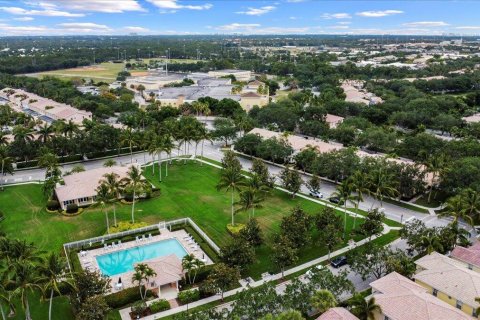 Townhouse in Jupiter, Florida 3 bedrooms, 170.01 sq.m. № 1174071 - photo 12