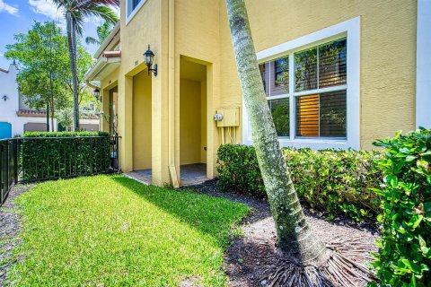 Townhouse in Sunrise, Florida 3 bedrooms, 175.21 sq.m. № 1135068 - photo 7