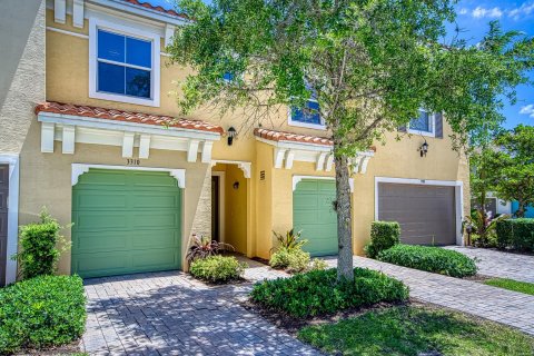 Townhouse in Sunrise, Florida 3 bedrooms, 175.21 sq.m. № 1135068 - photo 20