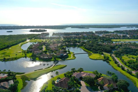 Casa en venta en Vero Beach, Florida, 4 dormitorios, 352.84 m2 № 970558 - foto 4