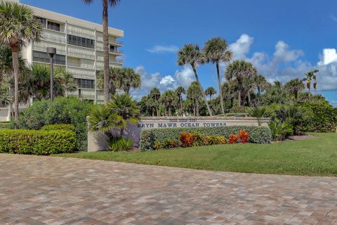 Condo in Hutchinson Island South, Florida, 2 bedrooms  № 957141 - photo 29