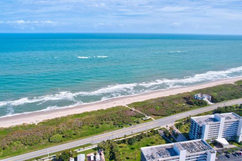 Condo in Hutchinson Island South, Florida, 2 bedrooms  № 957141 - photo 8