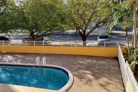 Condo in North Miami Beach, Florida, 1 bedroom  № 1119461 - photo 7