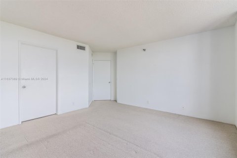 Copropriété à vendre à Aventura, Floride: 2 chambres, 126.44 m2 № 1309465 - photo 19