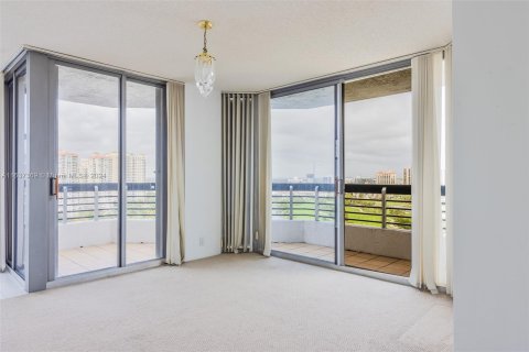 Copropriété à vendre à Aventura, Floride: 2 chambres, 126.44 m2 № 1309465 - photo 9