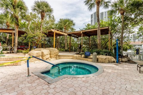 Copropriété à vendre à Aventura, Floride: 2 chambres, 126.44 m2 № 1309465 - photo 30