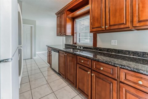 Casa en venta en Kissimmee, Florida, 4 dormitorios, 153.1 m2 № 1250170 - foto 9